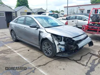 2023 Kia Forte GT-Line z VIN 3KPF54AD3PE641178, wystawiony jako IAAI lot #42114495 z przebiegiem 14 032 mil mil oraz . Historia ofert i sprzedaży dostępna na DreamBid. Obrazek 1.
