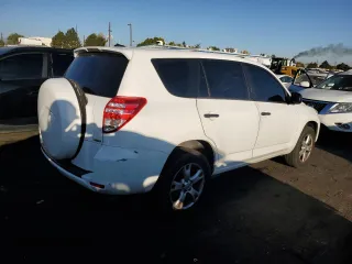 2009 Toyota RAV4 with VIN JTMBF33V79D016055, listed as a Copart auction lot 76139594 with 171,994 mi miles and Clean Title. Bid and sale history available at carsss.com. Image 3.
