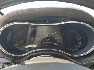 2015 Jeep Grand Cherokee High Altitude with VIN 1C4RJECGXFC906464, listed as a Copart auction lot 49657955 with 125,239 mi miles and Salvage Title. Bid and sale history available at carsss.com. Image 9.