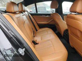 2019 BMW 5 Series 530i xDrive z VIN WBAJA7C52KWW22601, wystawiony jako Copart lot #43244135 z przebiegiem 99 958 mil mil oraz Szkoda całkowita • Salvage title. Historia ofert i sprzedaży dostępna na DreamBid. Obrazek 11.