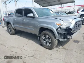 2022 Toyota Tacoma SR5 with VIN 3TMBZ5DN1NM036267, listed as a IAAI auction lot 41755513 with 28,966 mi miles and . Bid and sale history available at DreamBid. Image 1.