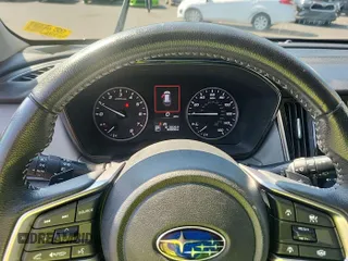 2023 Subaru Outback Premium z VIN 4S4BTADC8P3184490, wystawiony jako IAAI lot #42849097 z przebiegiem 93 808 mil mil oraz . Historia ofert i sprzedaży dostępna na DreamBid. Obrazek 22.