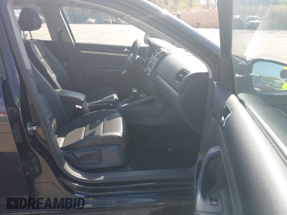 2008 Volkswagen Jetta SE with VIN 3VWRZ71K48M160894, listed as a IAAI auction lot 41982930 with 219,369 mi miles and . Bid and sale history available at DreamBid. Image 5.
