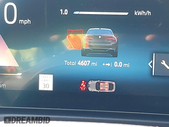 2024 BMW i4 xDrive40 z VIN WBY83FB05RFS69775, wystawiony jako IAAI lot #42079067 z przebiegiem 4 607 mil mil oraz . Historia ofert i sprzedaży dostępna na DreamBid. Obrazek 15.