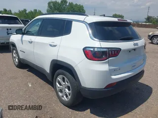 2024 Jeep Compass Latitude with VIN 3C4NJDBN2RT138917, listed as a IAAI auction lot 42761232 with 34,502 mi miles and . Bid and sale history available at DreamBid. Image 3.