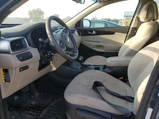 2017 Kia Sorento LX с VIN 5XYPGDA52HG195262, выставлен на аукционе Copart как лот 65329164 с пробегом 92 231 миль миль и Списание • Salvage title. История ставок и продаж доступна на DreamBid. Изображение 7.