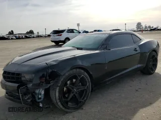 2013 Chevrolet Camaro LT with VIN 2G1FC1E32D9194870, listed as a Copart auction lot 50037015 with 117,850 mi miles and Salvage Title. Bid and sale history available at carsss.com. Image 1.