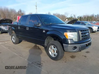 2011 Ford F-150 XL with VIN 1FTFW1EF8BFC91150, listed as a IAAI auction lot 41788647 with 253,693 mi miles. Bid and sale history available at carsss.com. Image 1.