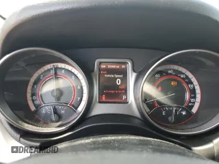 2015 Dodge Journey Crossroad z VIN 3C4PDCGG3FT752634, wystawiony jako Copart lot #57660055 z przebiegiem 252 468 mil mil oraz Czysty tytuł • Clean title. Historia ofert i sprzedaży dostępna na DreamBid. Obrazek 9.