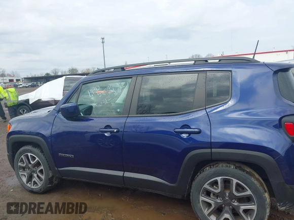 2018 Jeep Renegade Latitude with VIN ZACCJABB8JPG83883, listed as a IAAI auction lot 41940718 with 57,688 mi miles. Bid and sale history available at carsss.com. Image 14.