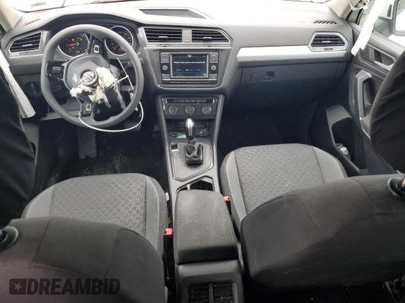 2020 Volkswagen Tiguan S with VIN 3VV1B7AXXLM100189, listed as a Copart auction lot 58539845 with 39,153 mi miles and Salvage title. Bid and sale history available at DreamBid. Image 8.