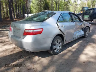 2009 Toyota Camry z VIN 4T1BE46K59U285838, wystawiony jako IAAI lot #42071960 z przebiegiem 141 140 mil mil oraz . Historia ofert i sprzedaży dostępna na DreamBid. Obrazek 4.