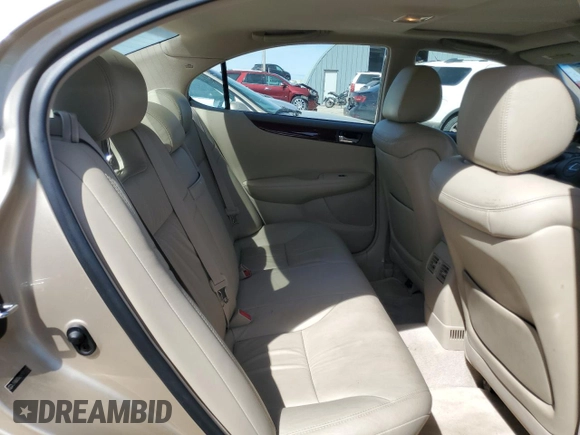 2004 Lexus ES 350 with VIN JTHBA30G845015423, listed as a Copart auction lot 50461925 with 82,595 mi miles and Salvage Title. Bid and sale history available at DreamBid. Image 10.
