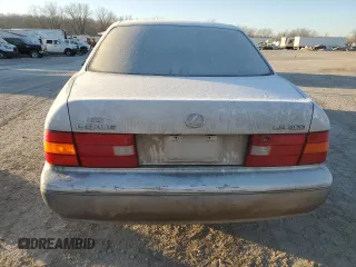 1998 Lexus LS 400 z VIN JT8BH28F7W0101596, wystawiony jako Copart lot #42779415 z przebiegiem 278 995 mil mil oraz Szkoda całkowita • Salvage title. Historia ofert i sprzedaży dostępna na DreamBid. Obrazek 6.