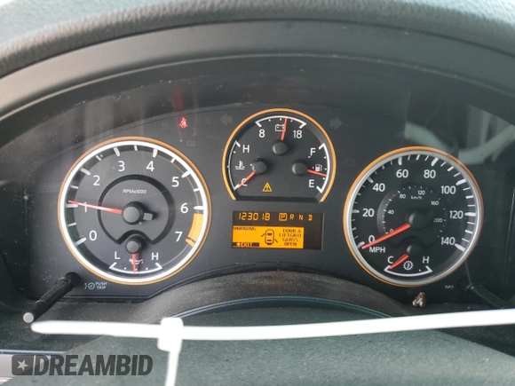 2014 Nissan Armada SV z VIN 5N1AA0NDXEN605615, wystawiony jako Copart lot #54844165 z przebiegiem 123 018 mil mil oraz Czysty tytuł • Clean title. Historia ofert i sprzedaży dostępna na DreamBid. Obrazek 9.
