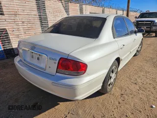 2004 Hyundai Sonata with VIN KMHWF25H54A044915, listed as a Copart auction lot 42796205 with 191,708 mi miles and Clean Title. Bid and sale history available at carsss.com. Image 4.