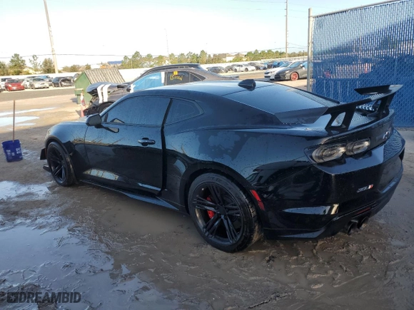 2022 Chevrolet Camaro ZL1 with VIN 1G1FK1R63N0133210, listed as a Copart auction lot 72523304 with 13,356 mi miles and Salvage Title. Bid and sale history available at carsss.com. Image 2.