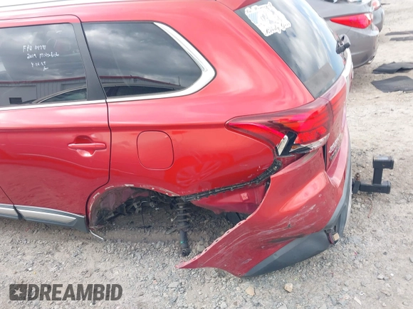 2019 Mitsubishi Outlander SE z VIN JA4AD3A30KZ033978, wystawiony jako IAAI lot #42315448 z przebiegiem 131 906 mil mil oraz . Historia ofert i sprzedaży dostępna na DreamBid. Obrazek 18.