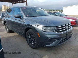 2022 Volkswagen Tiguan SE z VIN 3VV2B7AX8NM132534, wystawiony jako IAAI lot #42029787 z przebiegiem 30 798 mil mil oraz . Historia ofert i sprzedaży dostępna na DreamBid. Obrazek 1.