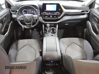 2023 Toyota Highlander L z VIN 5TDKDRAH5PS505318, wystawiony jako Copart lot #55865355 z przebiegiem 44 616 mil mil oraz Czysty tytuł • Clean title. Historia ofert i sprzedaży dostępna na DreamBid. Obrazek 8.
