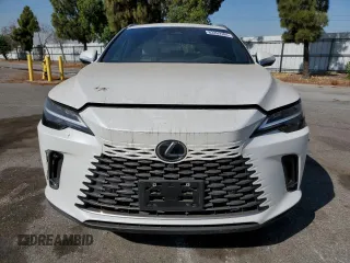 2024 Lexus RX with VIN 2T2BBMCA8RC028190, listed as a Copart auction lot 63269304 with 4,847 mi miles and Salvage Title. Bid and sale history available at carsss.com. Image 5.