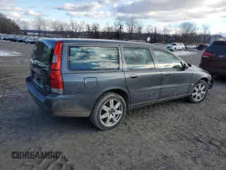 2004 Volvo V70 с VIN YV1SJ59H242410833, выставлен на аукционе Copart как лот 44961915 с пробегом Не указан миль и Списание • Salvage title. История ставок и продаж доступна на DreamBid. Изображение 3.