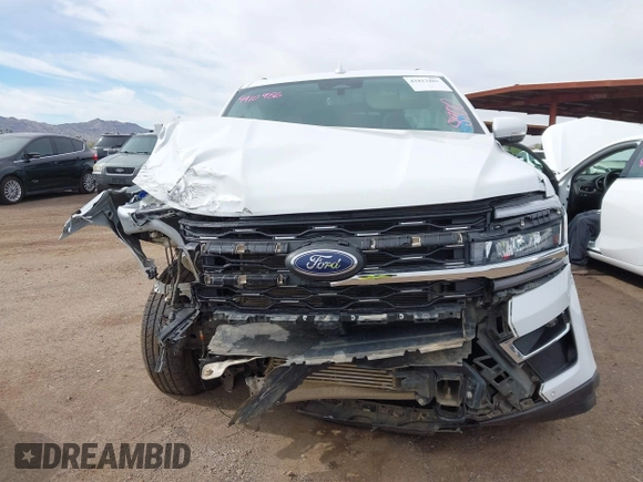 2023 Ford Expedition Max Limited z VIN 1FMJK2A80PEA55829, wystawiony jako IAAI lot #41813484 z przebiegiem 50 772 mil mil oraz . Historia ofert i sprzedaży dostępna na DreamBid. Obrazek 13.