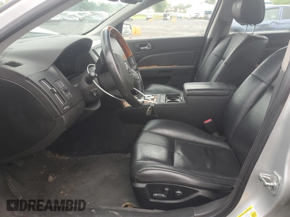 2011 Cadillac STS RWD z VIN 1G6DW6ED1B0118773, wystawiony jako Copart lot #55436495 z przebiegiem 83 591 mil mil oraz Szkody całkowita. Historia ofert i sprzedaży dostępna na DreamBid. Obrazek 7.