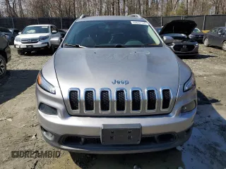 2016 Jeep Cherokee Altitude z VIN 1C4PJMCS4GW205800, wystawiony jako Copart lot #49037135 z przebiegiem 112 918 mil mil oraz Szkoda całkowita • Salvage title. Historia ofert i sprzedaży dostępna na DreamBid. Obrazek 5.