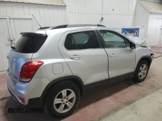 2020 Chevrolet Trax LT with VIN 3GNCJLSB9LL328526, listed as a Copart auction lot 49982765 with 39,560 mi miles and Salvage Title. Bid and sale history available at carsss.com. Image 3.