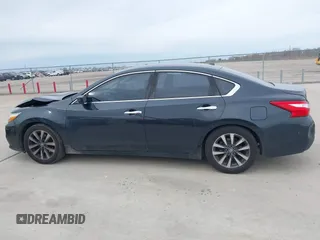 2017 Nissan Altima SV z VIN 1N4AL3AP8HC262812, wystawiony jako IAAI lot #41368404 z przebiegiem 190 734 mil mil oraz . Historia ofert i sprzedaży dostępna na DreamBid. Obrazek 14.