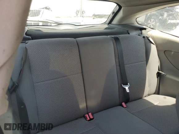 2005 Ford Focus S z VIN 3FAFP31N85R162165, wystawiony jako Copart lot #57292245 z przebiegiem 240 463 mil mil oraz Szkoda całkowita • Salvage title. Historia ofert i sprzedaży dostępna na DreamBid. Obrazek 10.