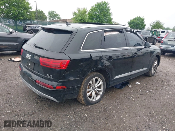 2017 Audi Q7 Premium Plus with VIN WA1LAAF78HD033413, listed as a IAAI auction lot 42188781 with Not provided miles and . Bid and sale history available at DreamBid. Image 4.