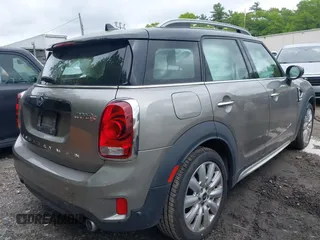 2020 MINI Countryman Cooper S with VIN WMZYX1C06L3L47965, listed as a IAAI auction lot 42277163 with 18,807 mi miles and . Bid and sale history available at DreamBid. Image 4.