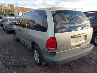 2000 Dodge Caravan with VIN 2B4FP25B3YR679708, listed as a IAAI auction lot 41596674 with Not Provided miles and . Bid and sale history available at DreamBid. Image 3.