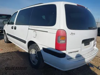 2000 Chevrolet Venture LT 1SD Pkg with VIN 1GNDX03E1YD148013, listed as a IAAI auction lot 41861983 with 107,638 mi miles. Bid and sale history available at carsss.com. Image 3.