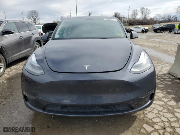2024 Tesla Model Y Long Range with VIN 7SAYGDEE3RA244878, listed as a Copart auction lot 45097225 with 10,323 mi miles and Salvage Title. Bid and sale history available at carsss.com. Image 5.