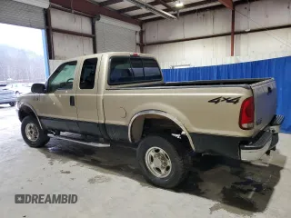 2001 Ford Super Duty F-250 XL with VIN 1FTNX21L31ED74547, listed as a Copart auction lot 84333434 with 161,460 mi miles and Clean Title. Bid and sale history available at carsss.com. Image 2.