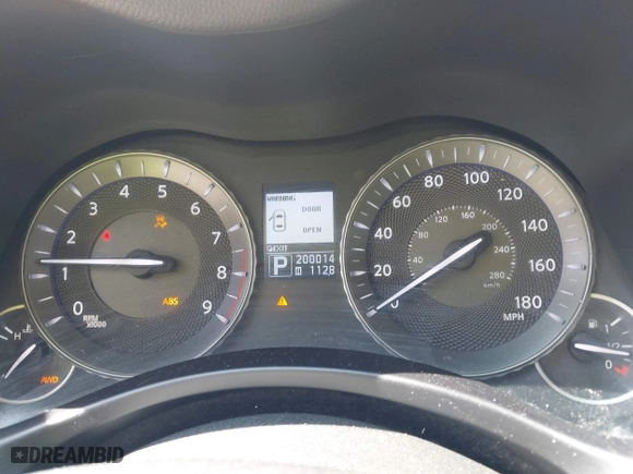 2013 Infiniti M37 with VIN JN1BY1AR3DM600744, listed as a IAAI auction lot 41912310 with 200,014 mi miles. Bid and sale history available at carsss.com. Image 7.
