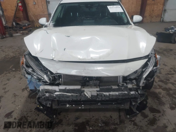 2019 Nissan Altima 2.5 SV with VIN 1N4BL4DV2KC146808, listed as a IAAI auction lot 41573414 with 52,213 mi miles. Bid and sale history available at carsss.com. Image 13.