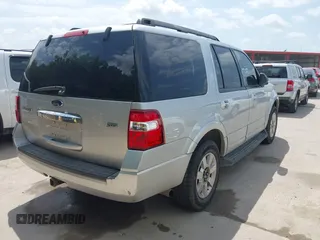 2010 Ford Expedition SSV с VIN 1FMJU1F58AEB03586, выставлен на аукционе IAAI как лот 42506093 с пробегом 226 660 миль миль и . История ставок и продаж доступна на DreamBid. Изображение 4.