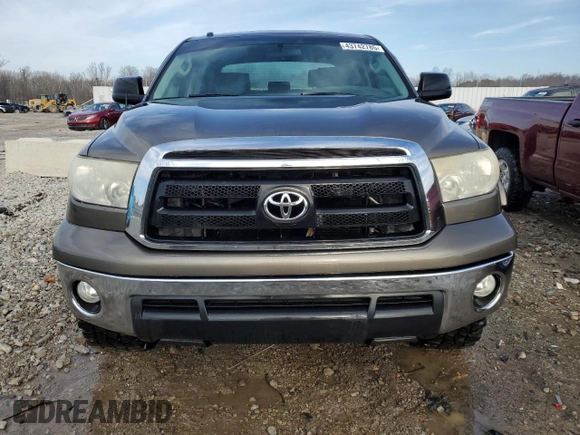 2010 Toyota Tundra z VIN 5TFDW5F13AX147077, wystawiony jako Copart lot #43742785 z przebiegiem 242 569 mil mil oraz Szkoda całkowita • Salvage title. Historia ofert i sprzedaży dostępna na DreamBid. Obrazek 5.