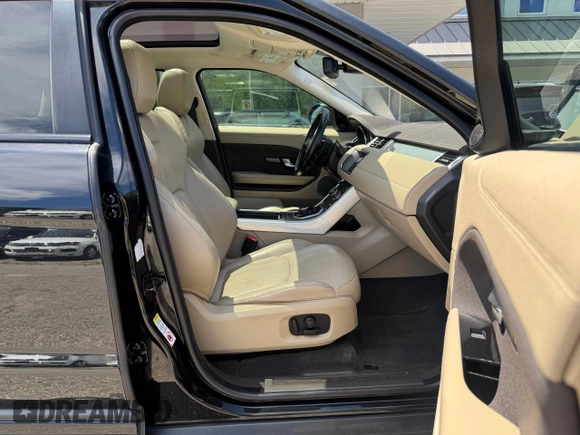 2017 Land Rover Range Rover Evoque SE with VIN SALVP2BG0HH181680, listed as a Copart auction lot 63519145 with 93,981 mi miles and Clean title. Bid and sale history available at DreamBid. Image 5.