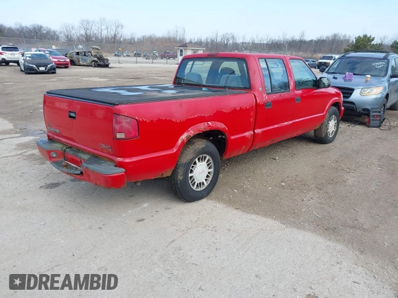 2000 GMC Sonoma with VIN 1GTDT14W1YK114098, listed as a IAAI auction lot 41995392 with 261,905 mi miles and . Bid and sale history available at DreamBid. Image 4.