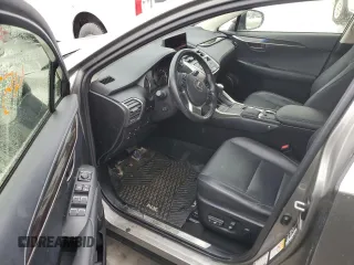 2019 Lexus NX 300 z VIN JTJBARBZ6K2207597, wystawiony jako Copart lot #45784965 z przebiegiem 63 071 mil mil oraz Szkody całkowita. Historia ofert i sprzedaży dostępna na DreamBid. Obrazek 7.