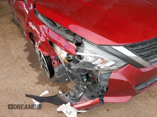 2018 Nissan Altima SR with VIN 1N4AL3APXJC193479, listed as a IAAI auction lot 41205532 with 131,164 mi miles and . Bid and sale history available at DreamBid. Image 6.