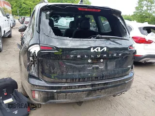 2024 Kia Telluride SX Prestige X-Pro with VIN 5XYP5DGC8RG520090, listed as a IAAI auction lot 42391085 with 9,513 mi miles and . Bid and sale history available at DreamBid. Image 16.
