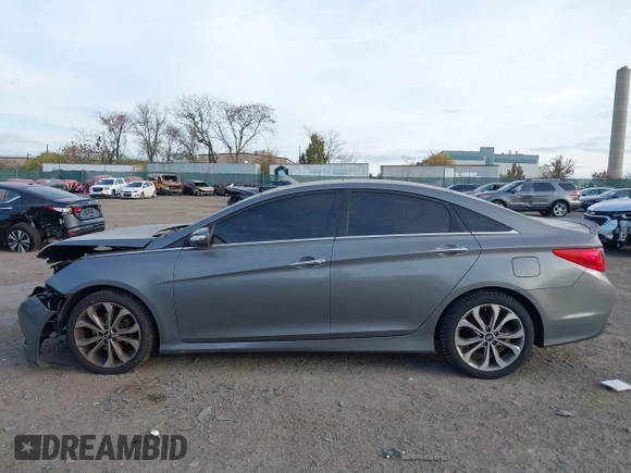 2014 Hyundai Sonata Limited with VIN 5NPEC4AB9EH897799, listed as a IAAI auction lot 40771774 with 221,000 mi miles and . Bid and sale history available at DreamBid. Image 13.