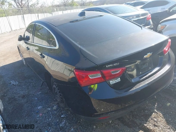 2017 Chevrolet Malibu LT with VIN 1G1ZE5ST7HF117282, listed as a IAAI auction lot 40207809 with 167,038 mi miles. Bid and sale history available at carsss.com. Image 3.