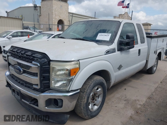 2012 Ford F-250 XLT with VIN 1FT7X2AT5CEC30526, listed as a IAAI auction lot 42029825 with 263,897 mi miles and . Bid and sale history available at DreamBid. Image 2.